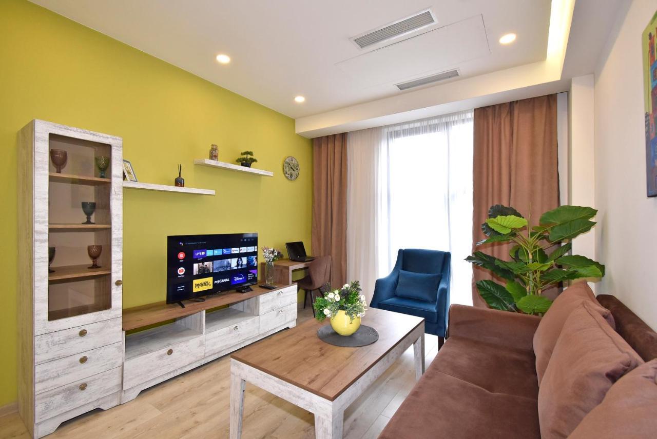 Home4You Apartments On Koghbatsi Ереван Екстериор снимка