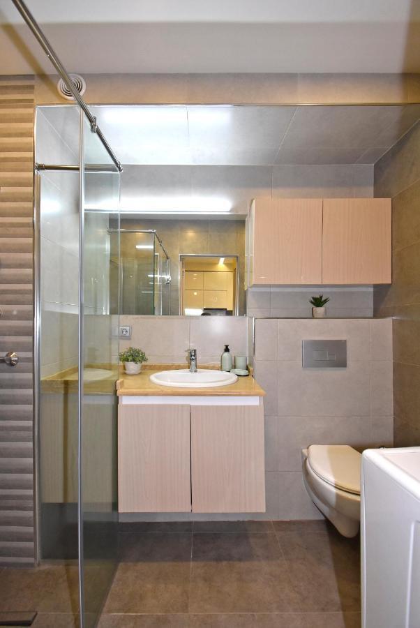 Home4You Apartments On Koghbatsi Ереван Екстериор снимка