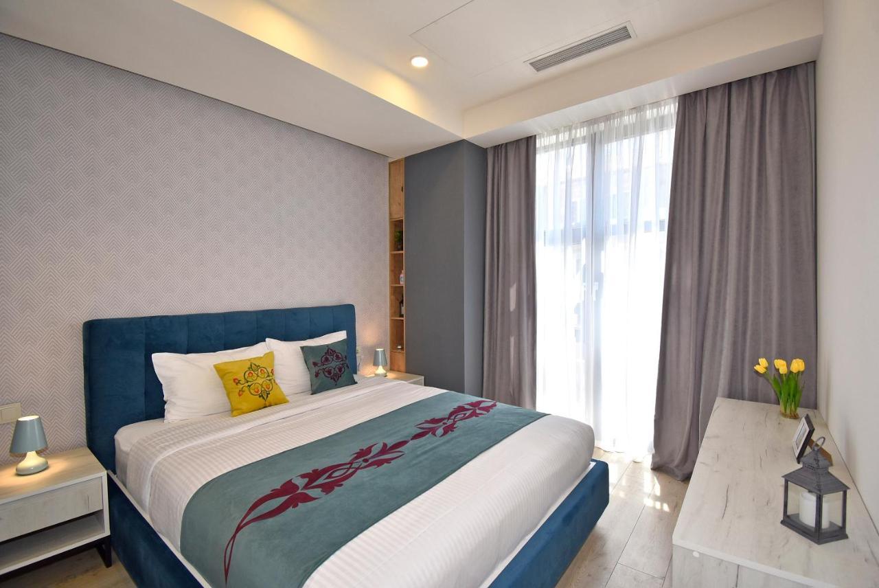 Home4You Apartments On Koghbatsi Ереван Екстериор снимка