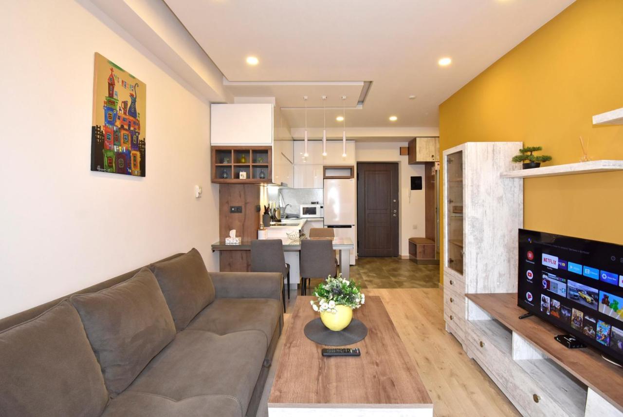 Home4You Apartments On Koghbatsi Ереван Екстериор снимка