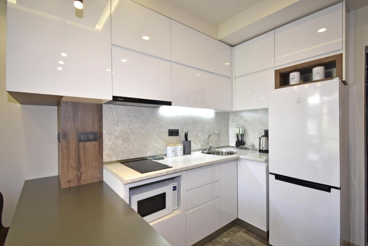 Home4You Apartments On Koghbatsi Ереван Екстериор снимка